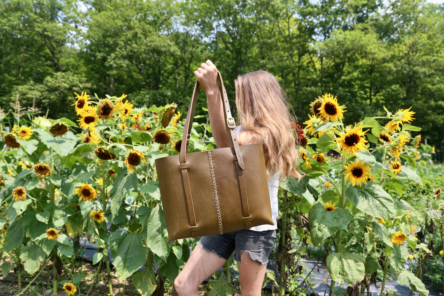 Load image into Gallery viewer, All Olive Bridle Leather Weekday Tote
