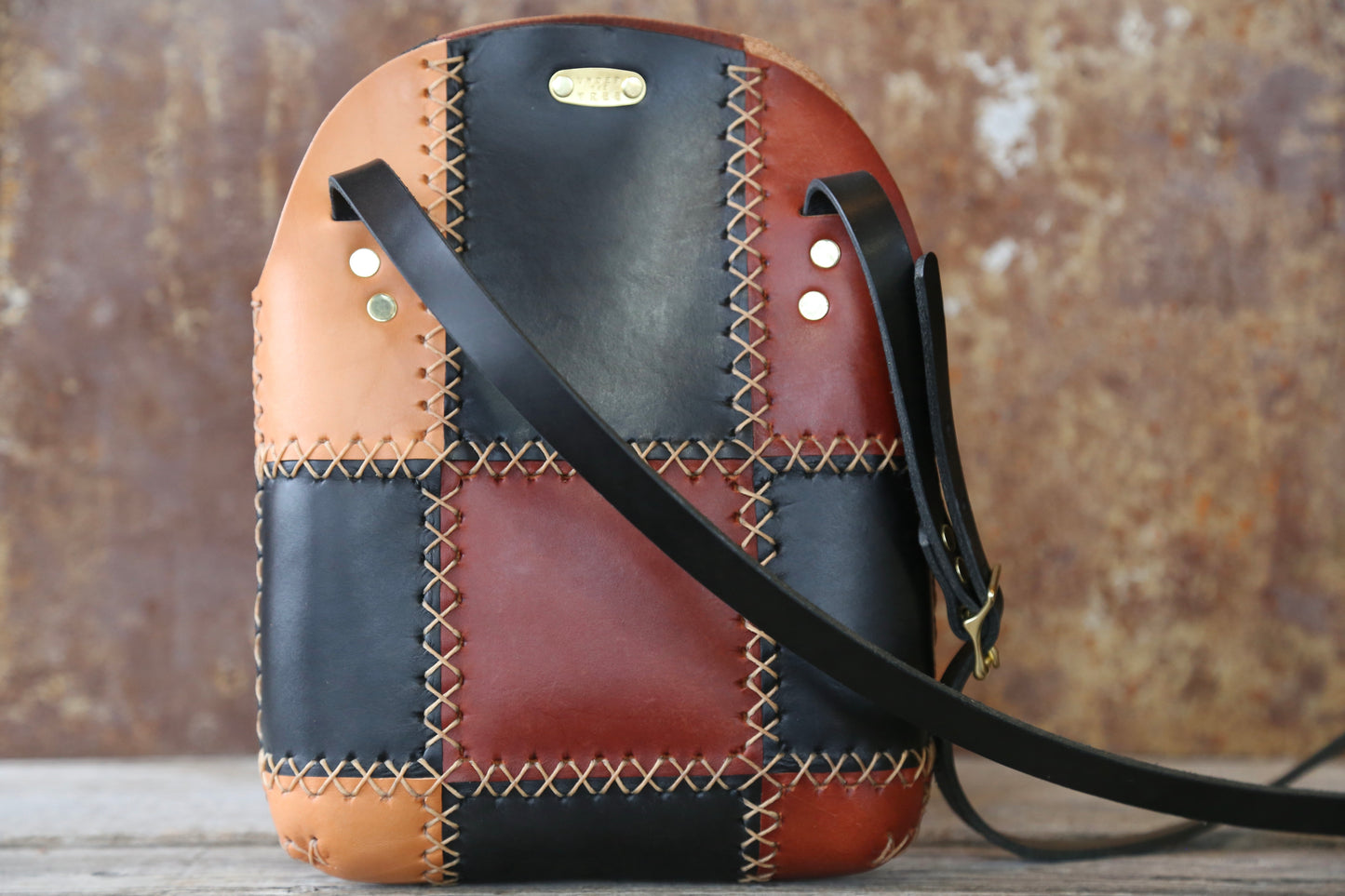 Personalised Brown Leather Saddle Bag Large Shoulder Bag Leather Handbag  Personalised Leather Bag for Women Monogram Crossbody Bag - Etsy UK |  Bolsos para hombre, Bolsos de cuero, Bolso