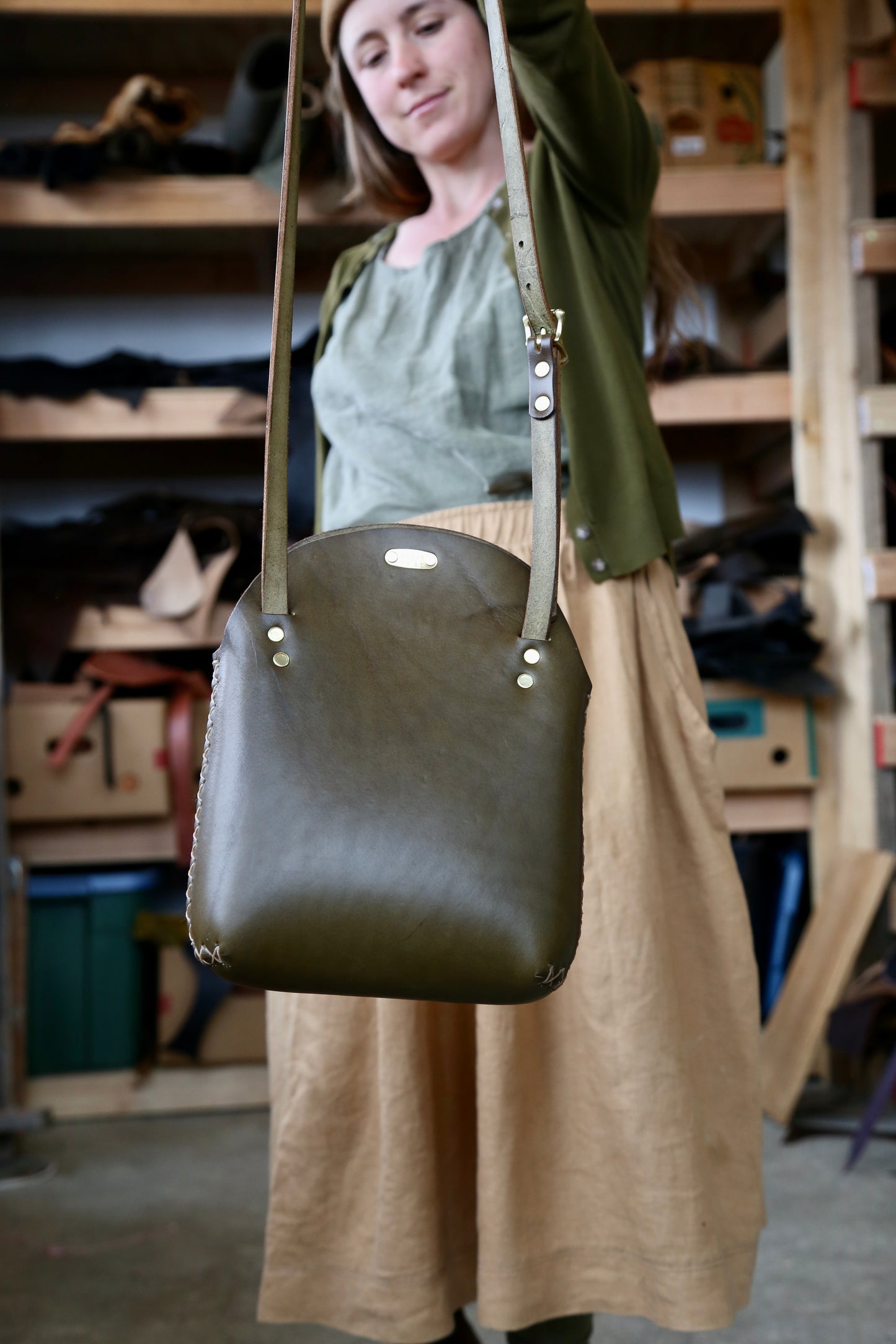 Load image into Gallery viewer, Large Olive Minimalist Crossbody Bag
