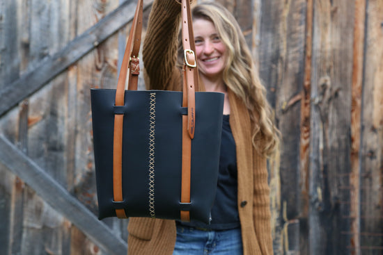 Load image into Gallery viewer, Rugged Tote in Black Water Buffalo
