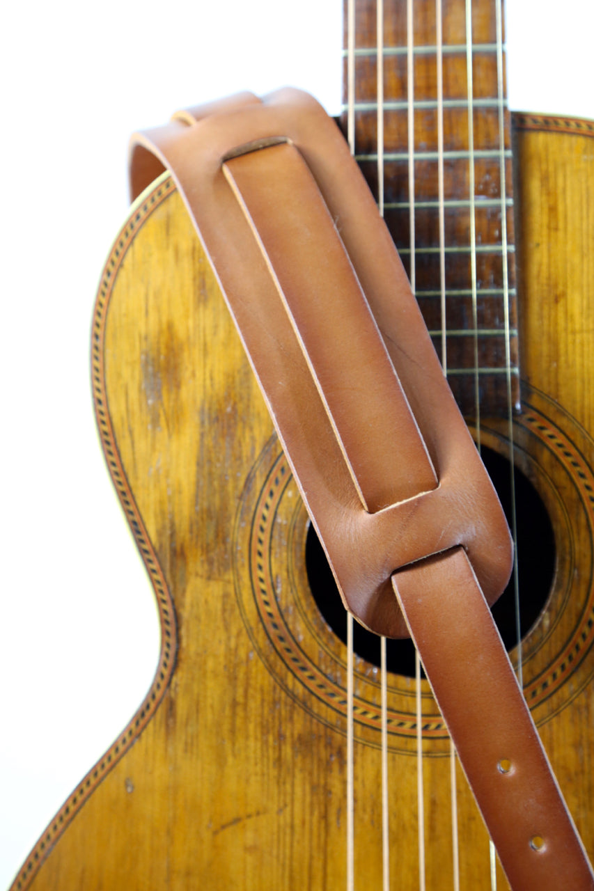 Load image into Gallery viewer, Classic Leather Guitar Strap

