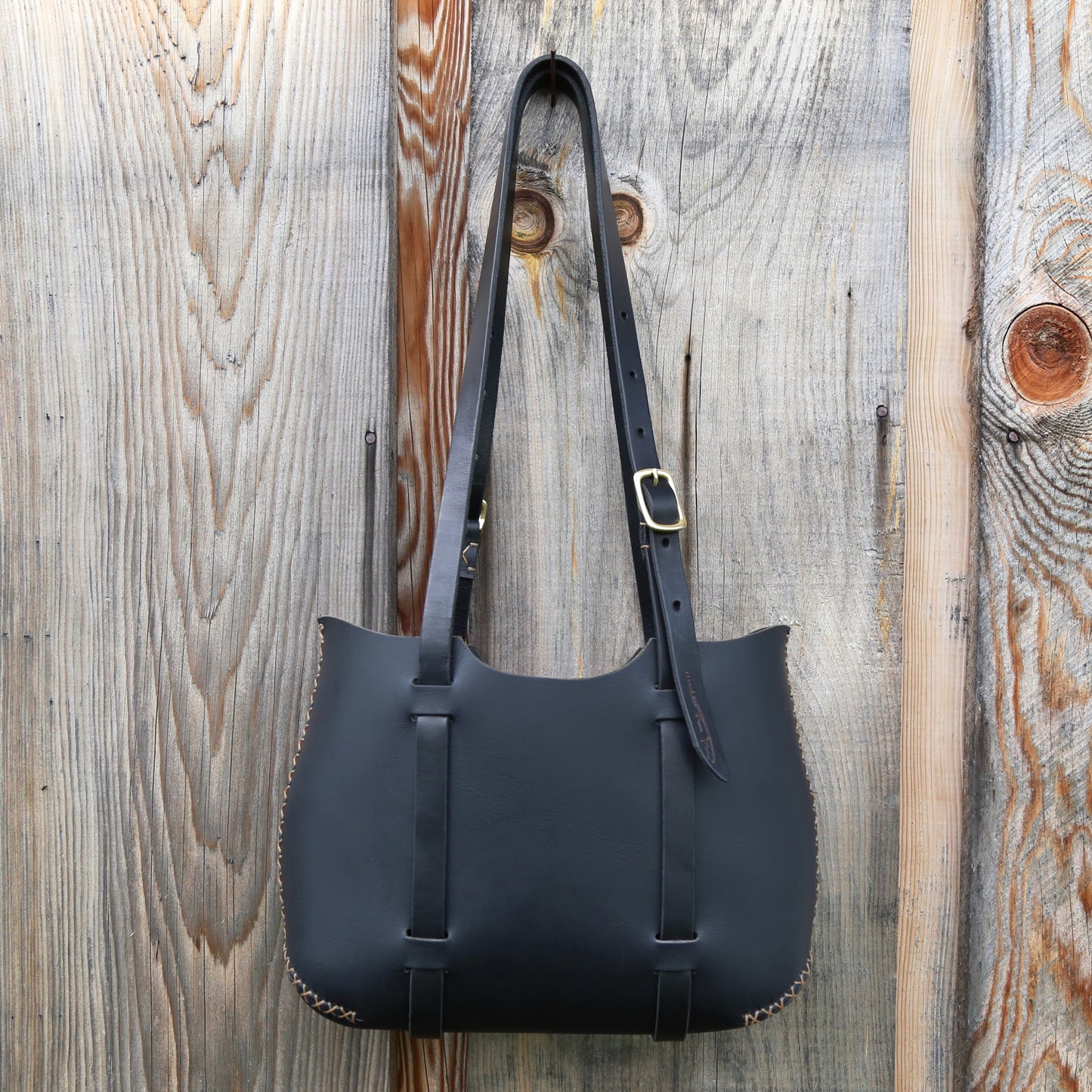 Load image into Gallery viewer, The Forest Tote in Black cordoban water buffalo
